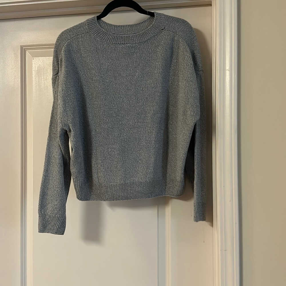 H&M gray sweater